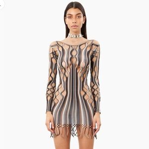 “POSTER GIRL” Krill Dress Oyster Stripe
SHAPEWEAR
Stretch